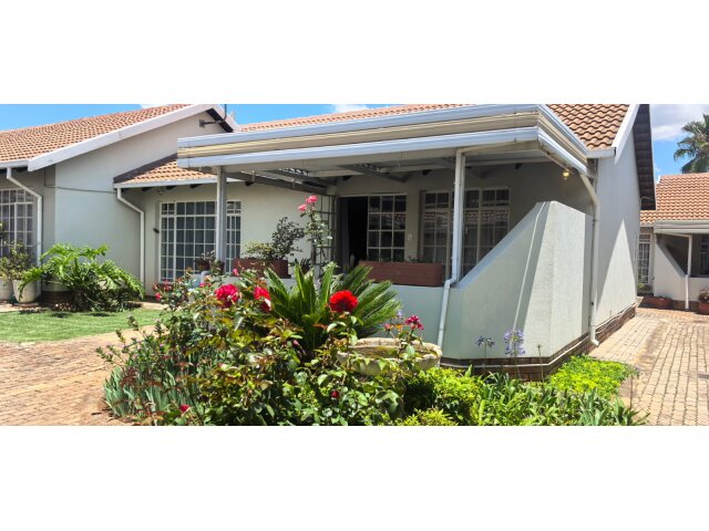 <!--[if BLOCK]><![endif]--> Property sold in Die Hoewes <!--[if ENDBLOCK]><![endif]-->